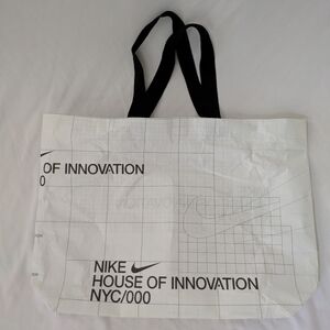 NIKE House Of Innovation NYC/000 X-Large Reusable Shopping Tote Bag
